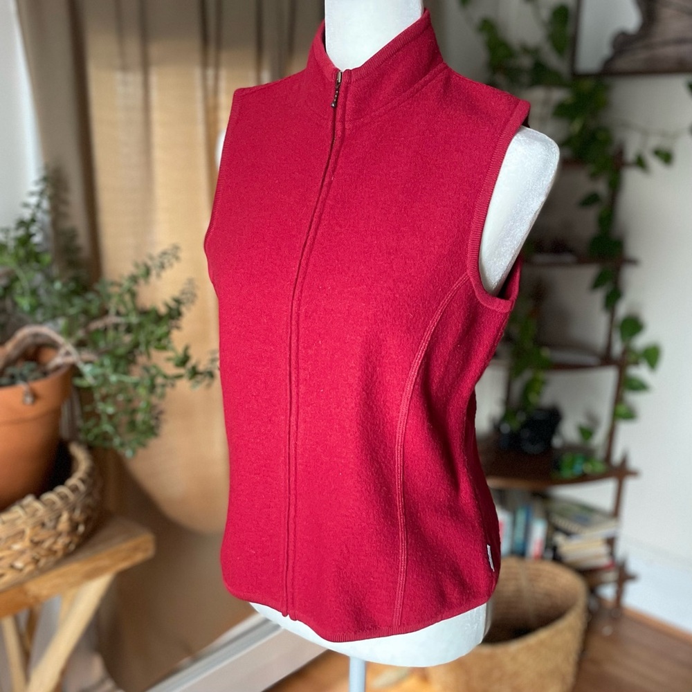 Vintage Woolrich Red Ruby 100% Wool Full Zip Stand Up Collared Vest Size Small